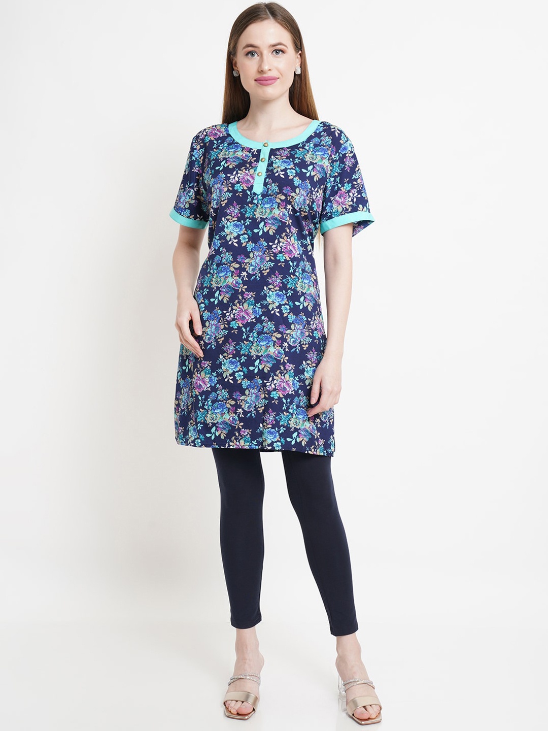 

WESTCLO Women Navy Blue Floral Printed Kurti With Leggings
