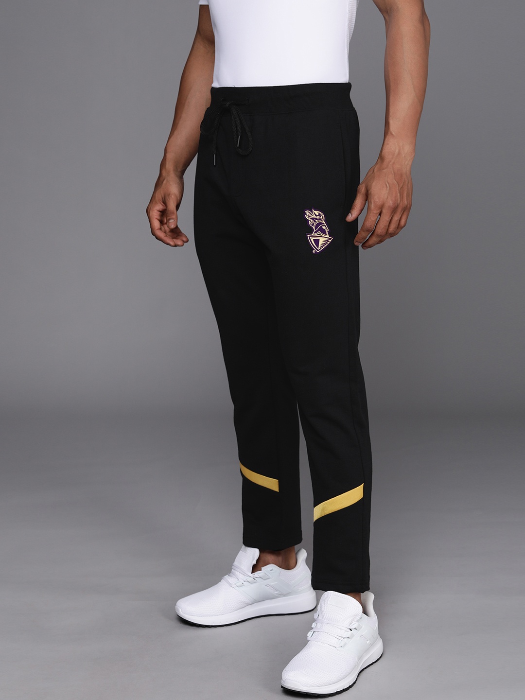 

WROGN ACTIVE Men Black Printed SLim Fit Mid Rise Track Pants