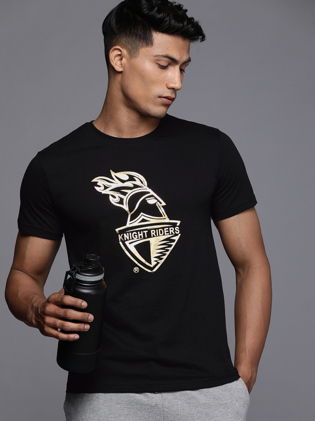 

WROGN ACTIVE Men Black & Beige Printed Slim Fit Pure Cotton T-shirt