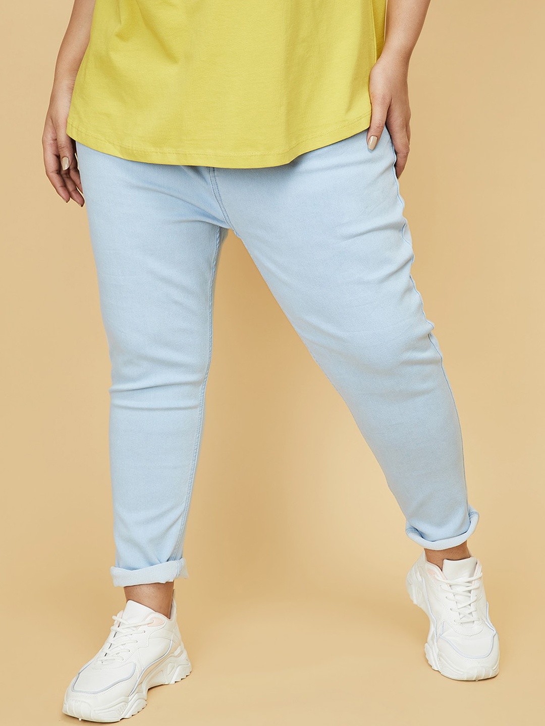 

max Women Plus Size Blue Solid Jeans