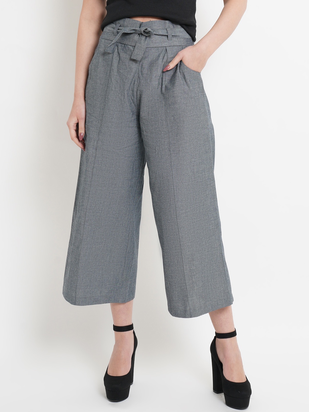 

WESTCLO Women Grey Striped Comfort Pleated Culottes Trousers