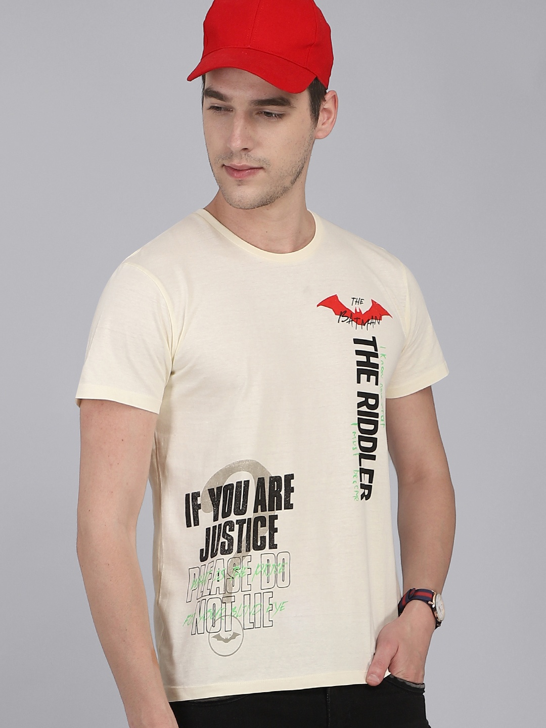 

Free Authority Men Beige & Black Batman Printed Pure Cotton T-shirt