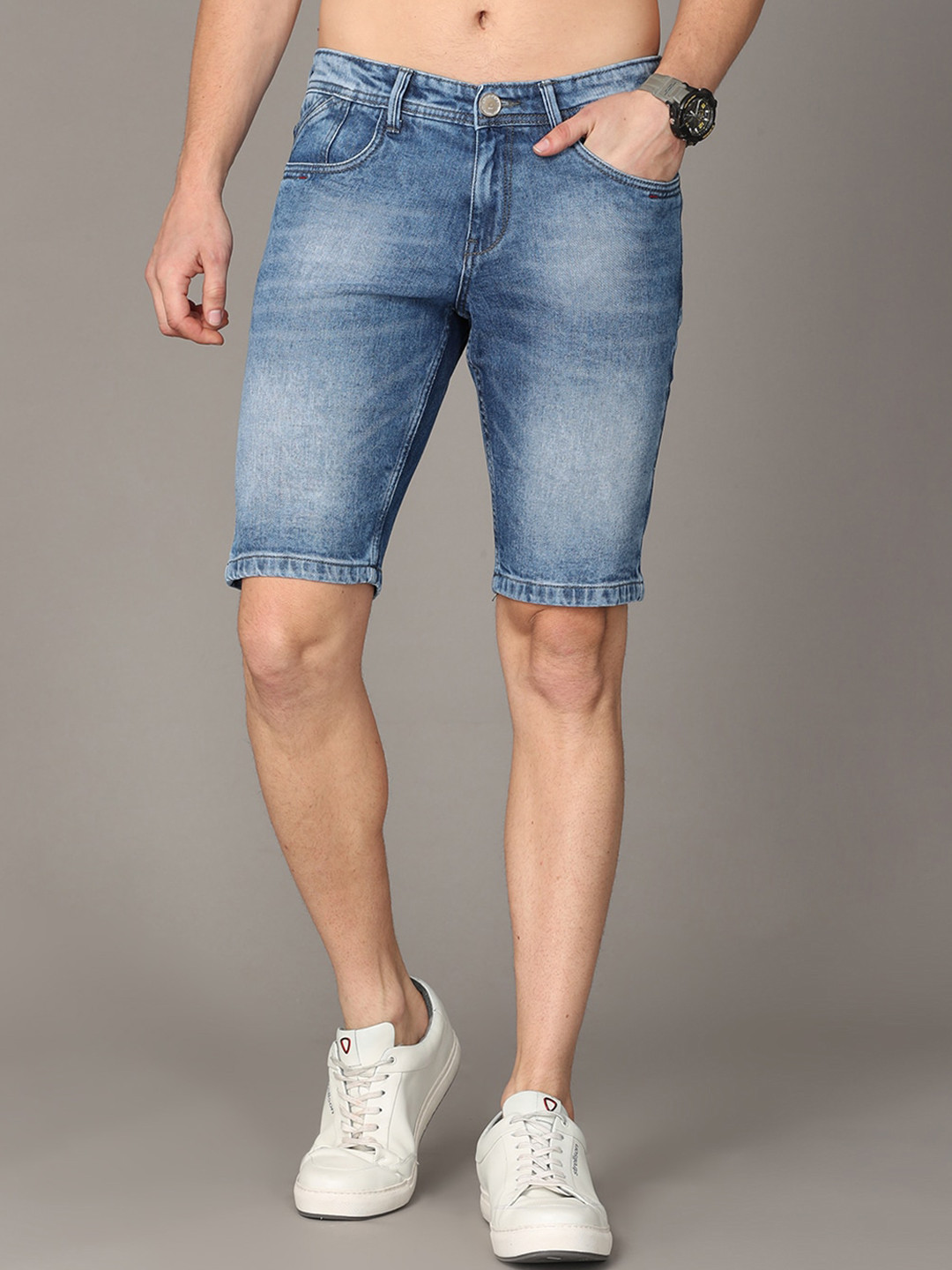 

Jean Cafe Men Blue Washed Slim Fit Denim Shorts