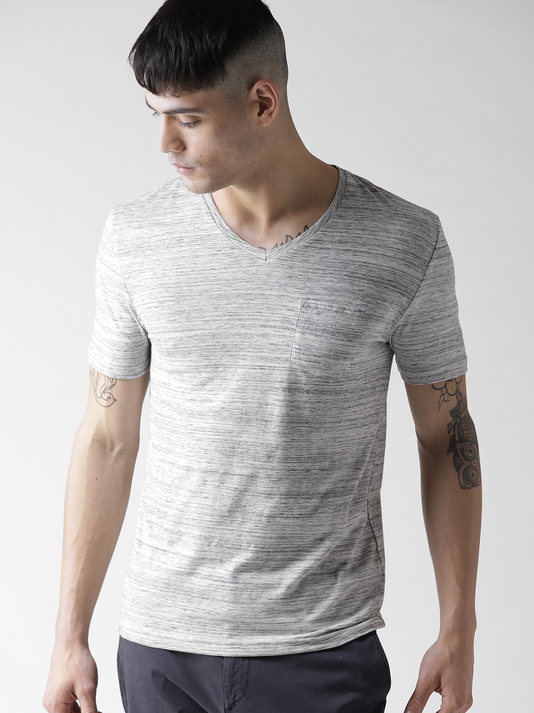 

Celio Men Grey & Black Self-Design T-shirt