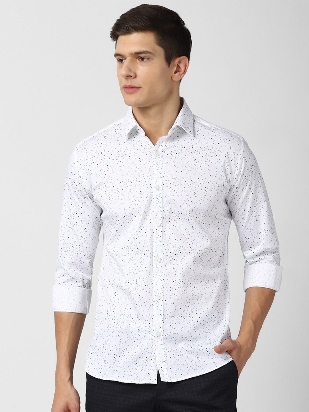 

V Dot Men White Slim Fit Printed Casual Shirt