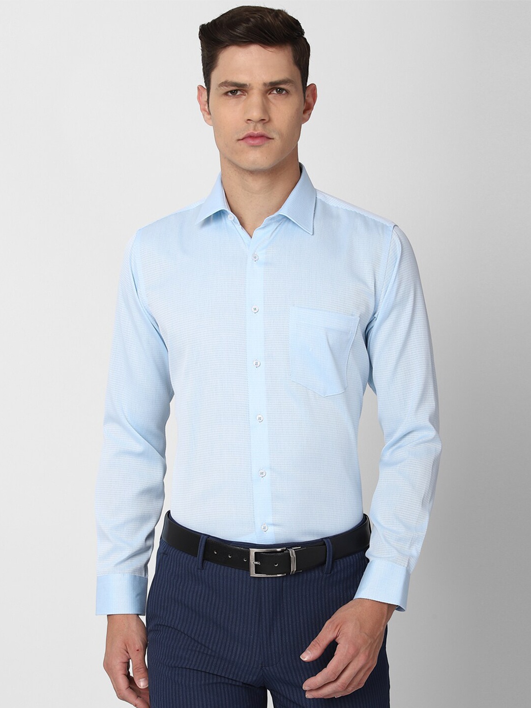 

Van Heusen Men Blue Slim Fit Cotton Formal Shirt