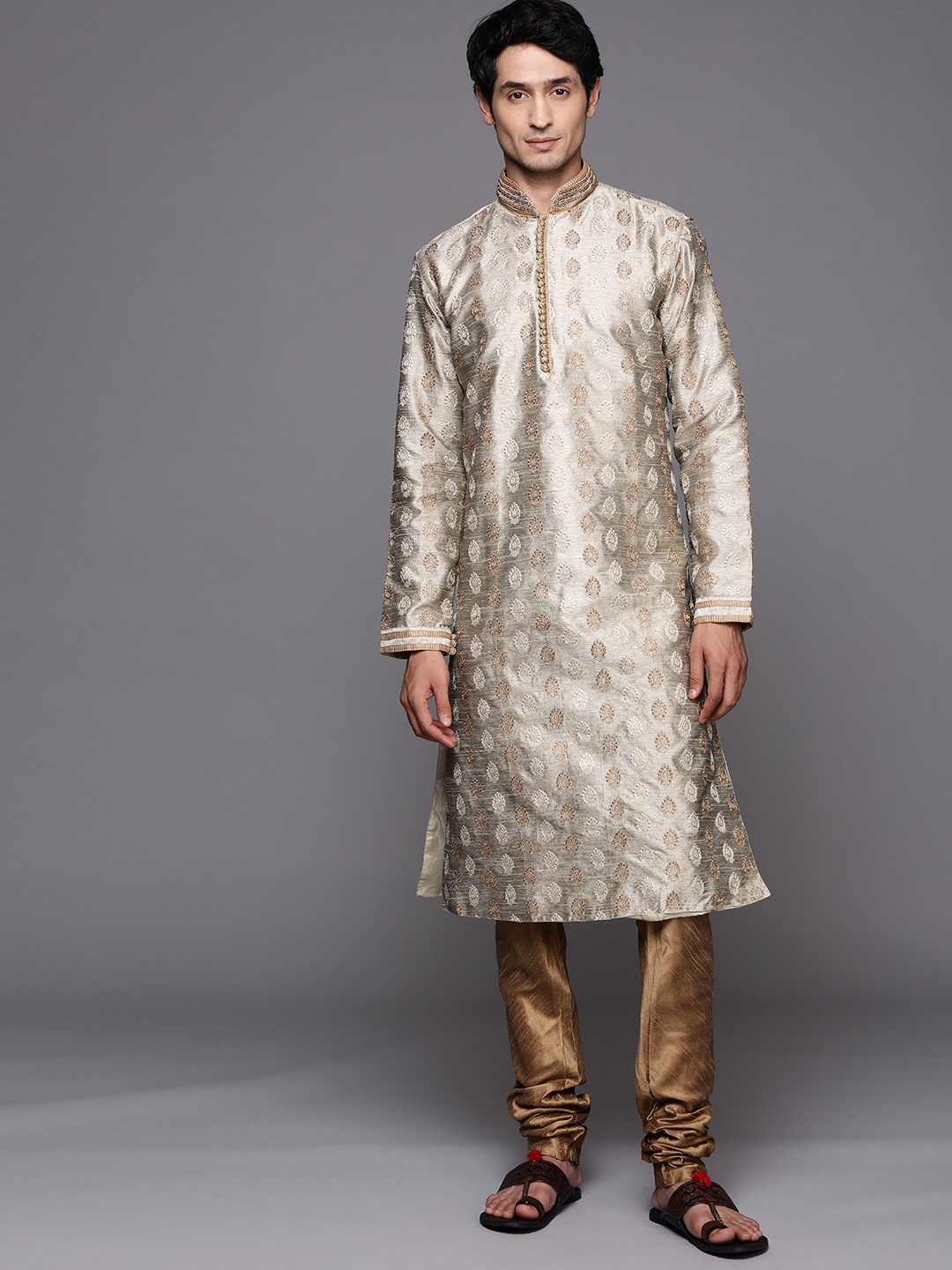 

Manu Men Sage Green Ethnic Motifs Embroidered Thread Work Kurta with Churidar