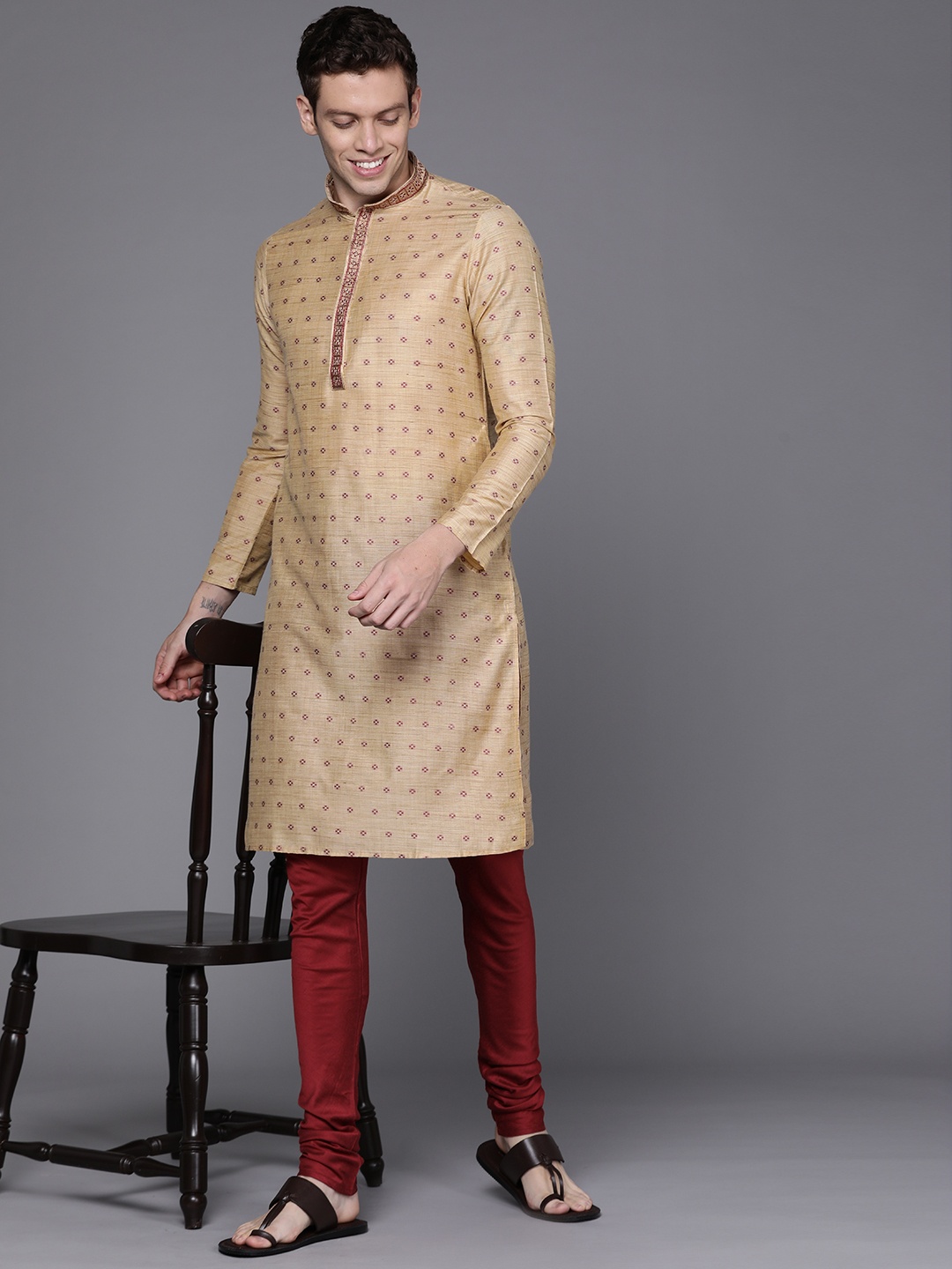 

Manu Men Beige & Maroon Woven Design Kurta with Churidar