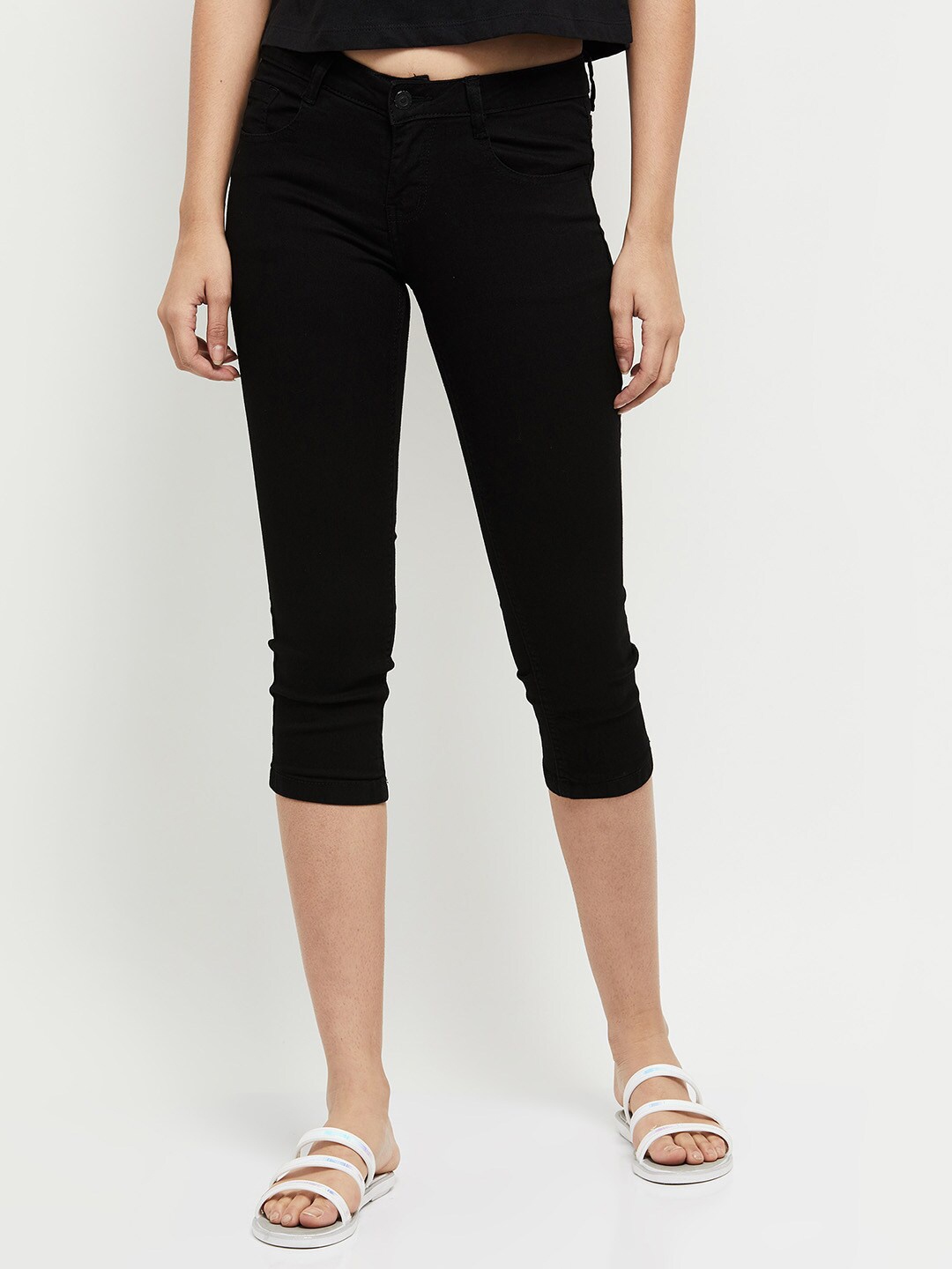 

max Women Black Regular Fit Mid-Rise Capris
