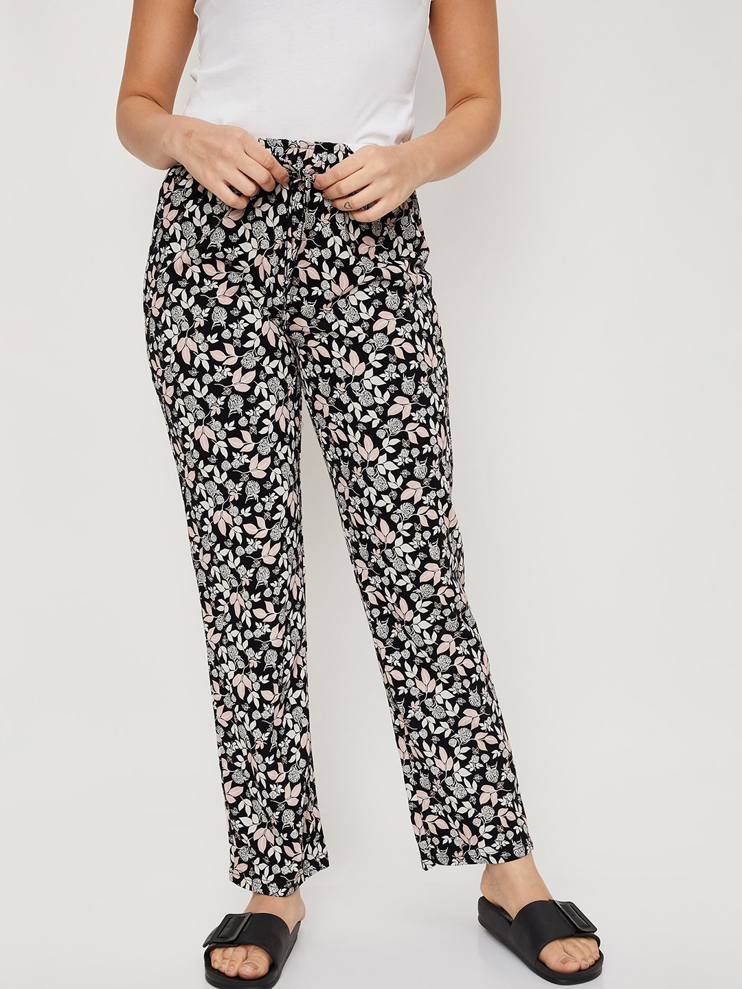 

max Women Black & Pink Printed Pure Cotton Lounge Pants