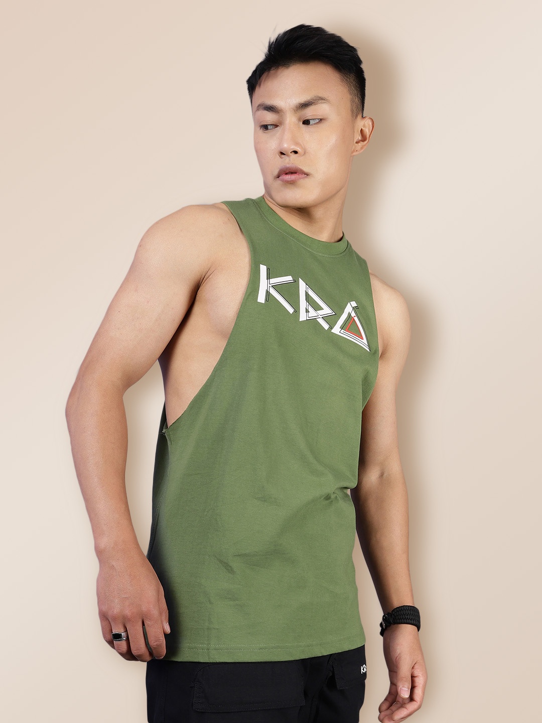 

KRA Men Olive Green Brand Logo Printed Slim Fit Cotton T-shirt