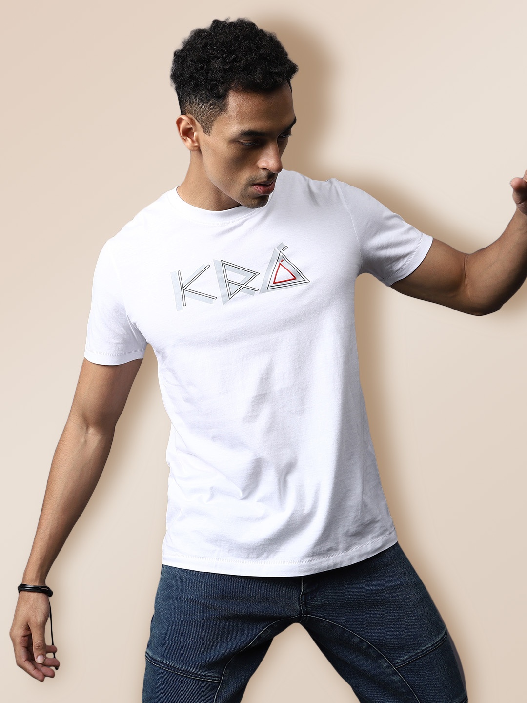 

KRA Men White Typography Printed Slim Fit Cotton T-shirt