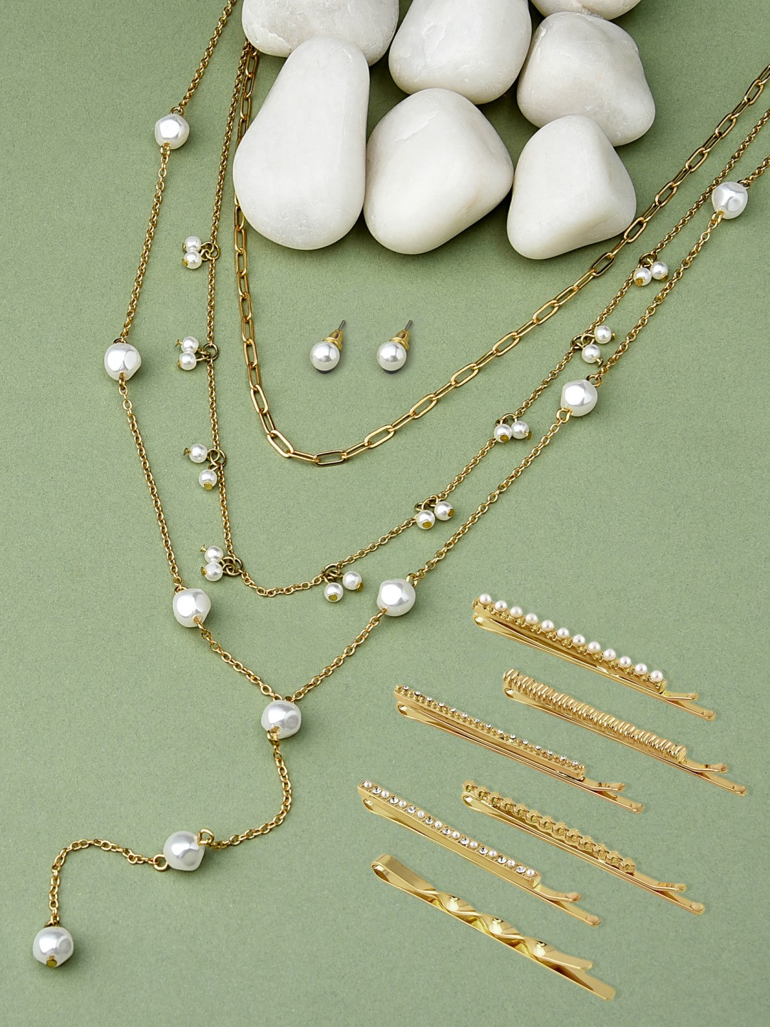 

AMI Set Of 8 Gold-Plated Layered Jewellery Set & Hair Pins