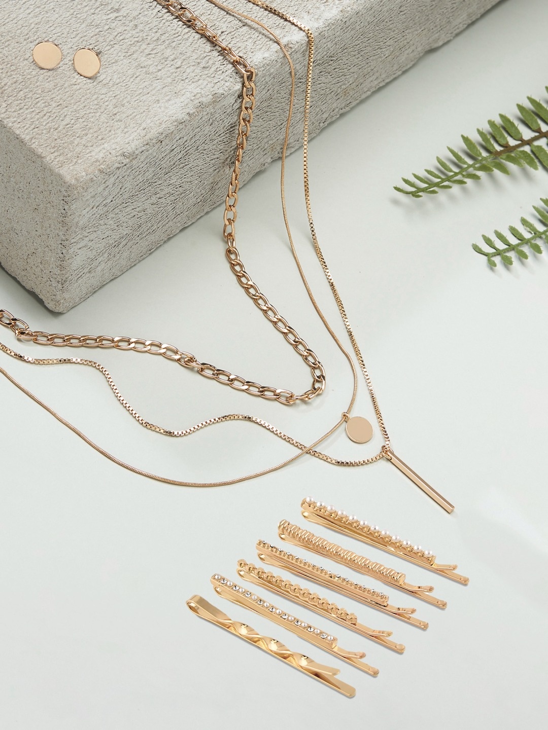 

AMI Gold Plated Contemporary Layered Chain With Earring & 6 Hair Pins