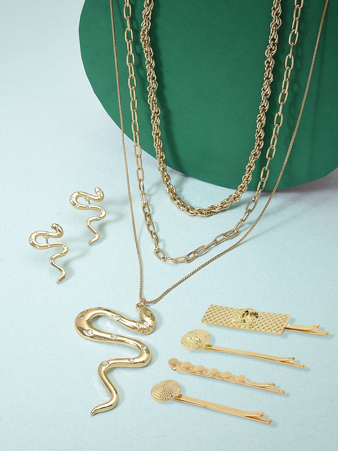 

AMI Gold-Plated Contemporary Layered Chain Earring & Set of 4 Hair Pins