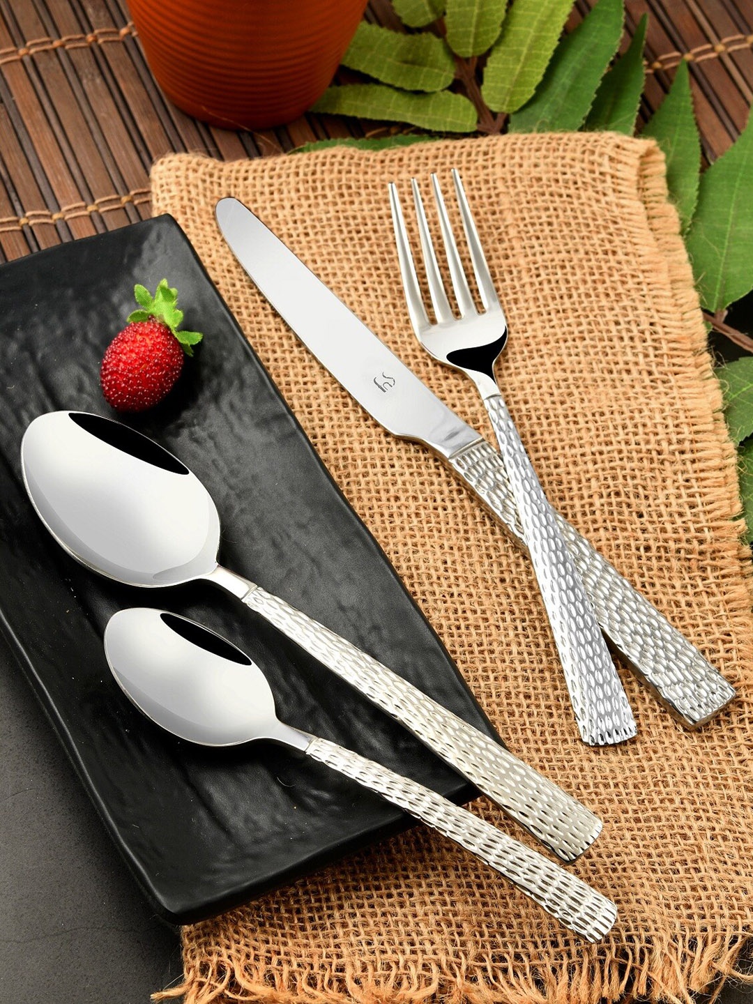 

FNS Madrid 24 Pcs Hammer Finish Cutlery Set with Stand, Silver