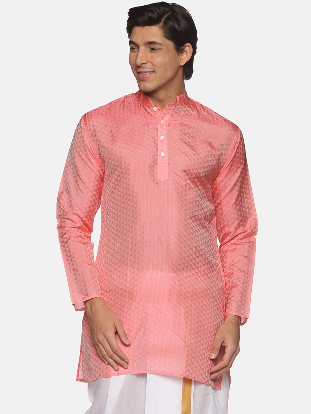 

Sethukrishna Men Red Geometric Kurta