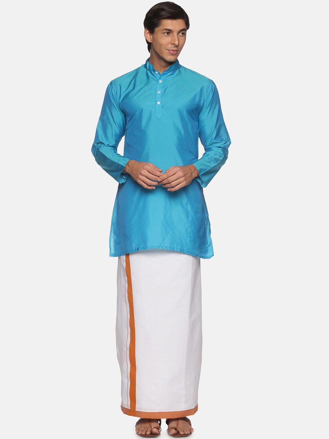 

Sethukrishna Men Blue Kurta With Veshti