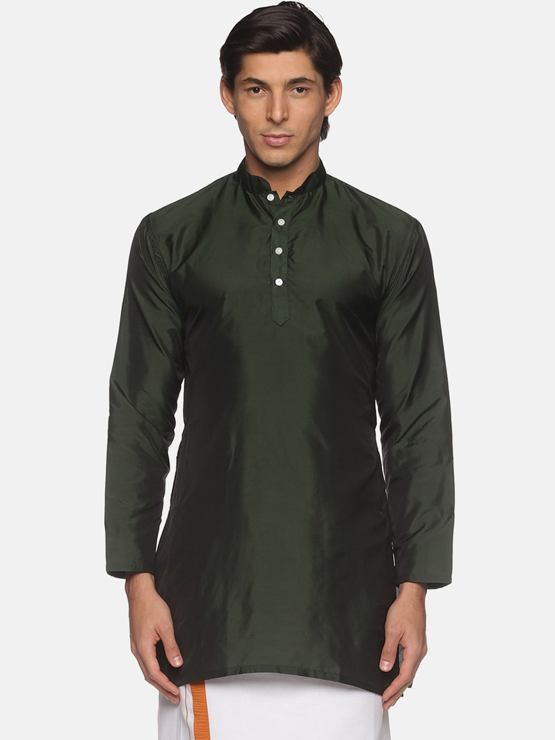 

Sethukrishna Men Green Solid Art Silk Kurta