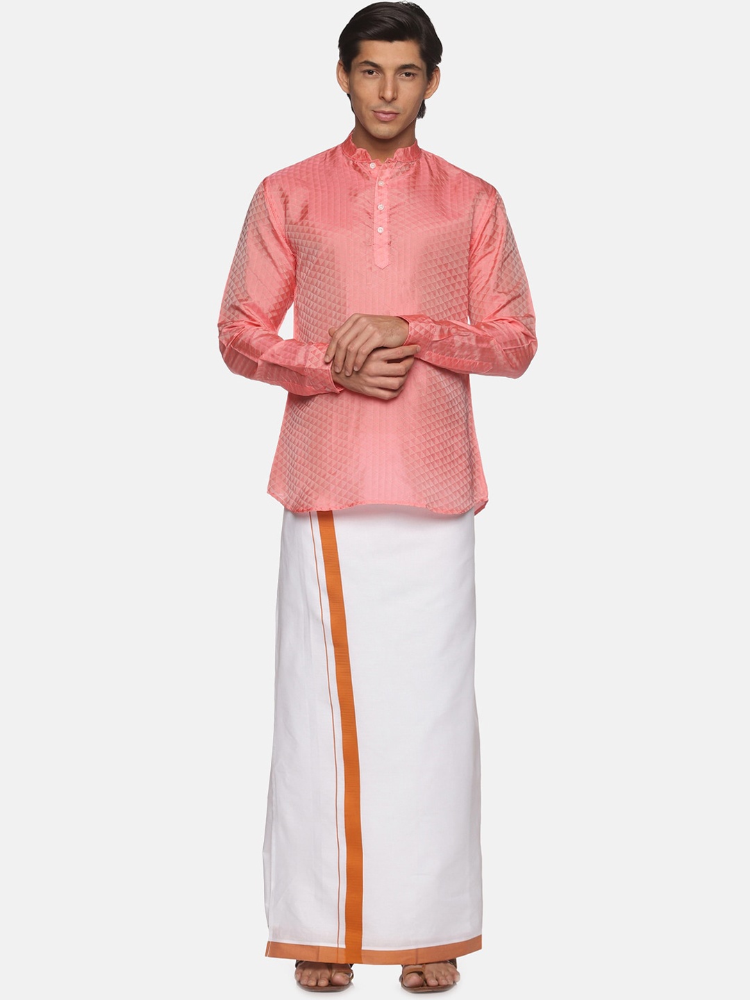 

Sethukrishna Men Red Kurta with Veshti
