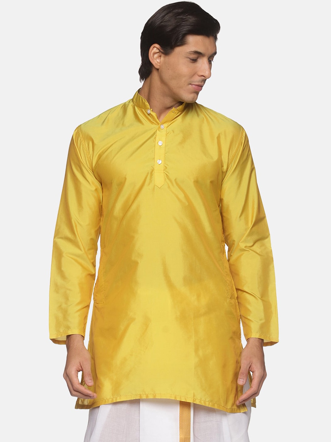 

Sethukrishna Men Yellow Solid Kurta