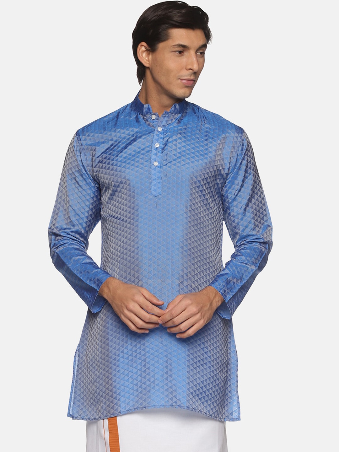

Sethukrishna Men Blue Geometric Printed Kurta