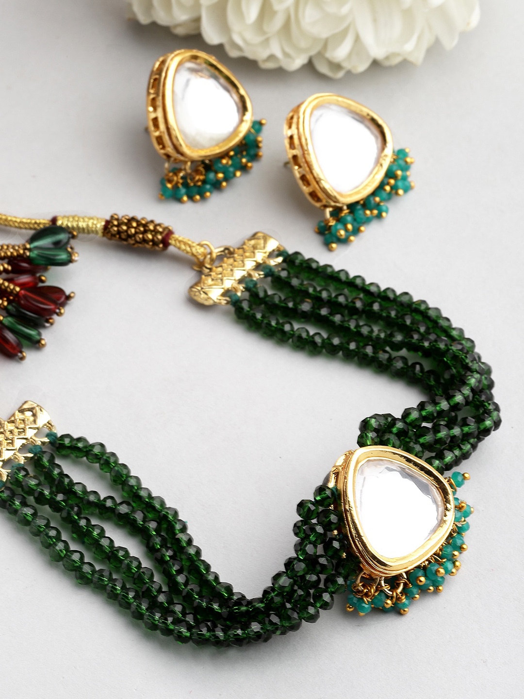 

KARATCART Gold-Plated & Green Kundan-Studded Jewellery Set