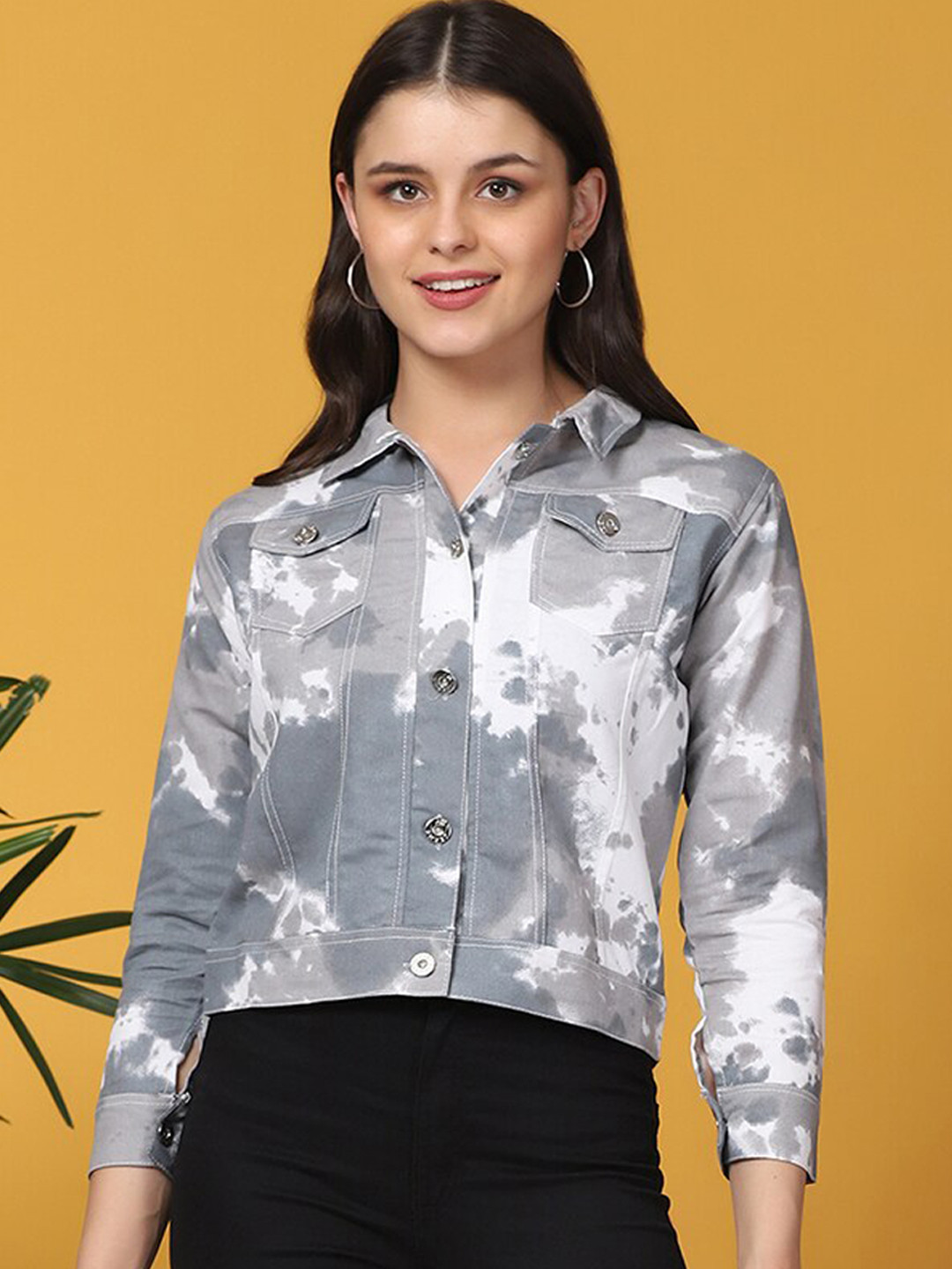 

BUY NEW TREND Women Multicoloured Floral Lightweight Crop Tailored Jacket with Embroidered, Multi