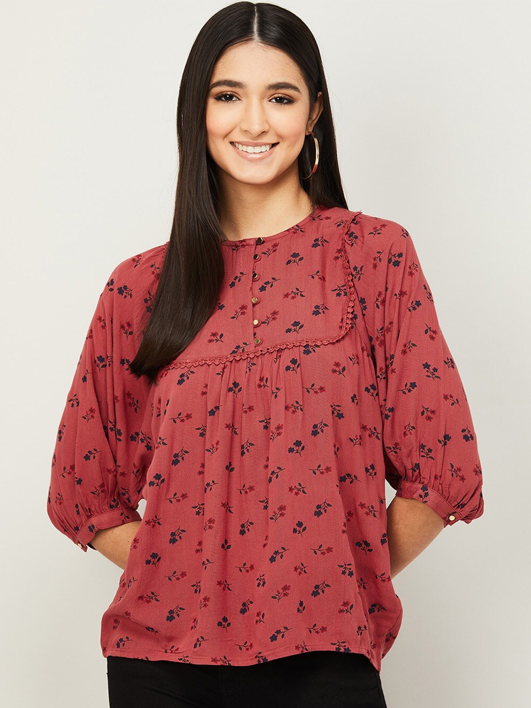 

Fame Forever by Lifestyle Brown Geometric Print Top