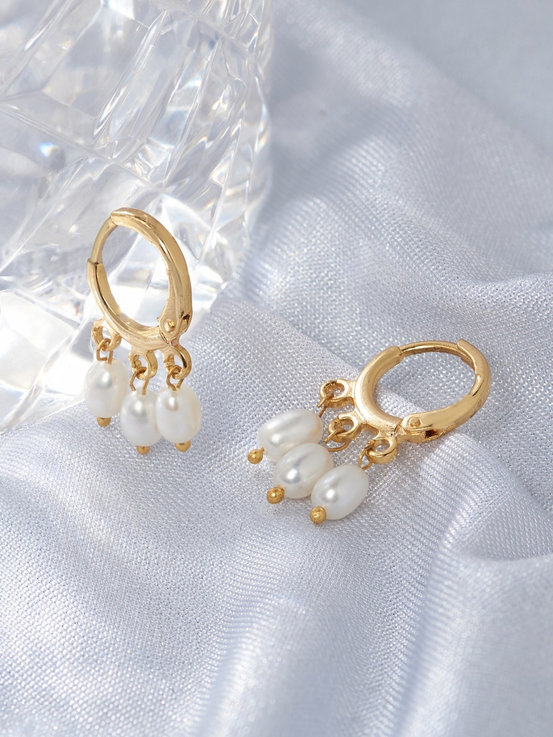 

Zaveri Pearls Gold-Plated & White Hoop Earrings