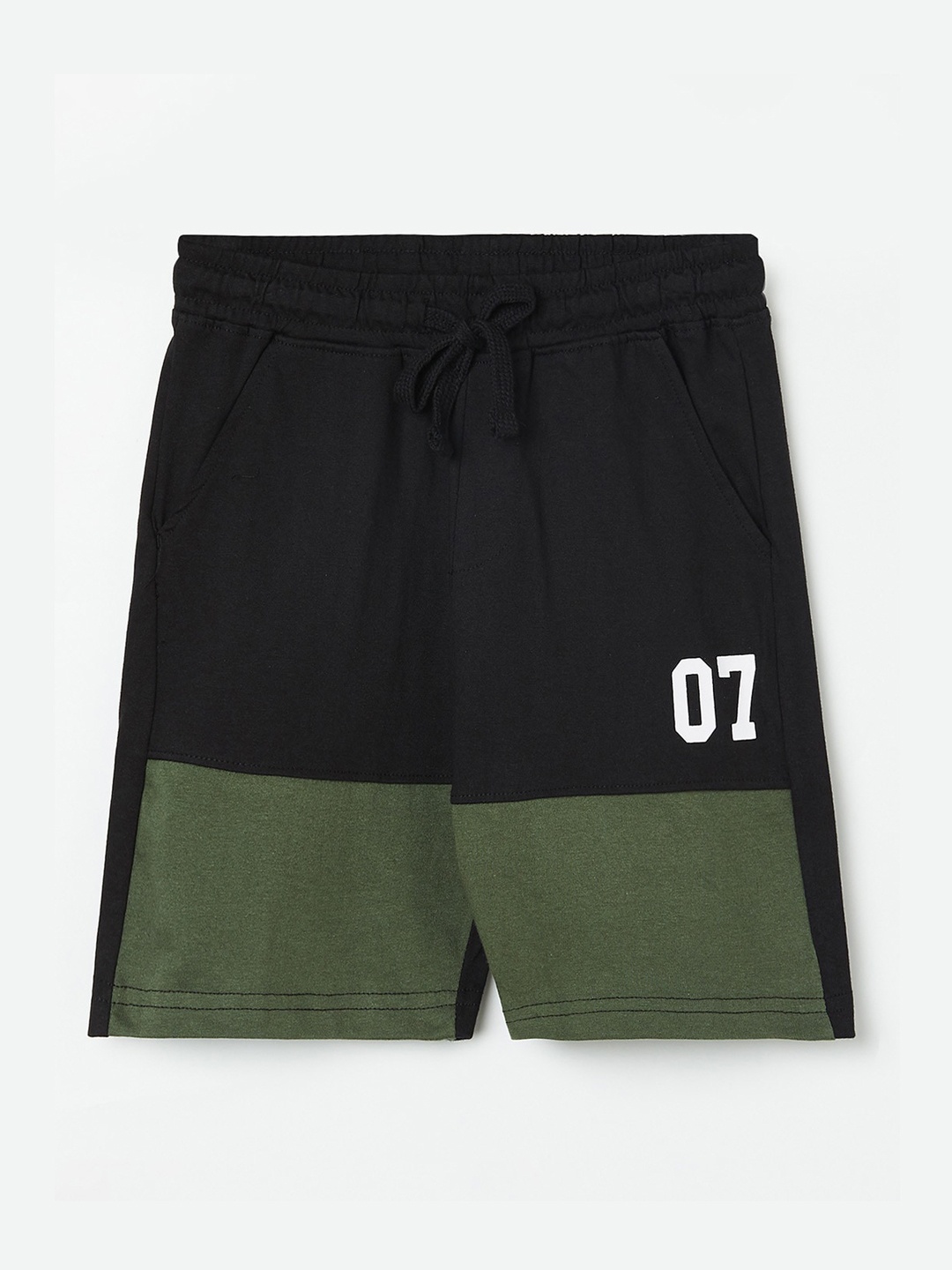 

Fame Forever by Lifestyle Boys Black & Green Regular Fit Colourblocked Cotton Shorts