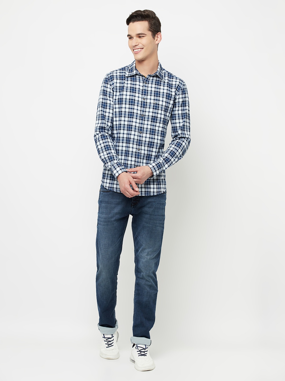 

Crimsoune Club Men Blue & White Slim Fit Tartan Checked Casual Shirt