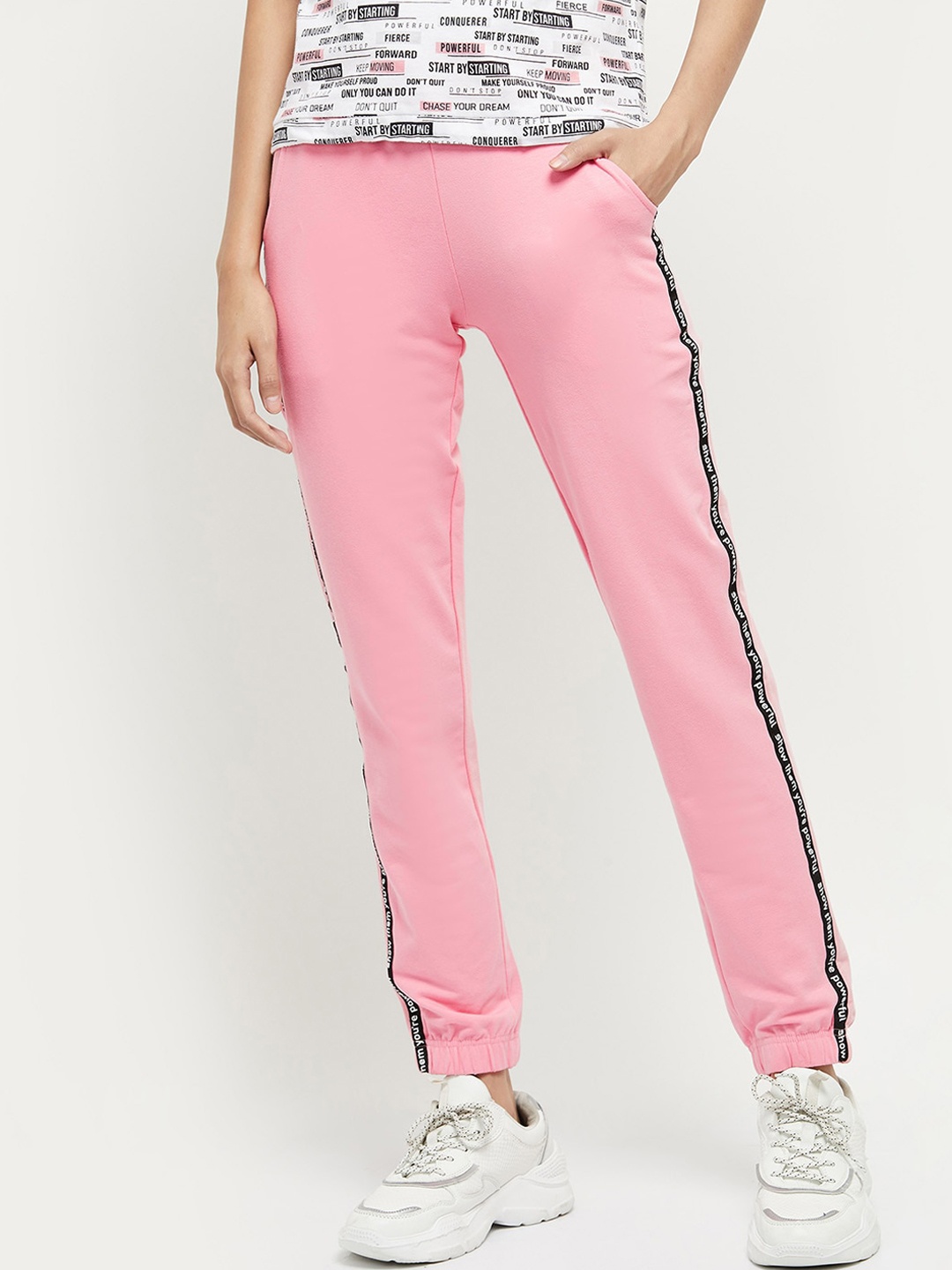 

max Women Pink Solid Joggers