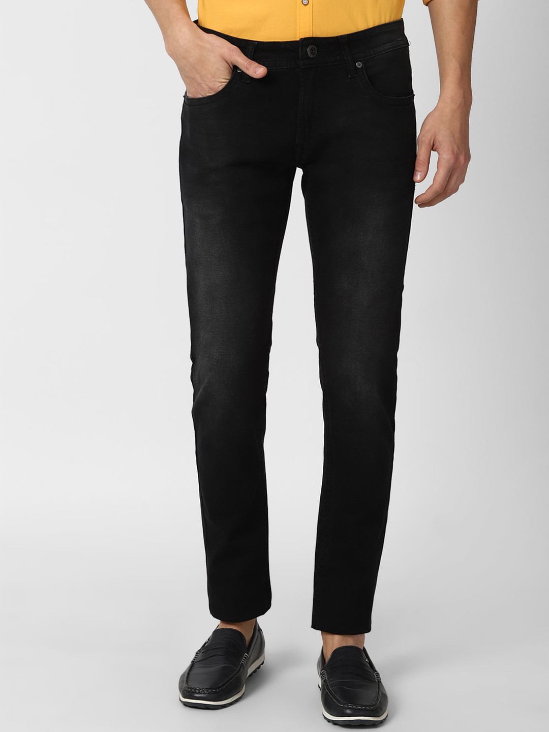 

Peter England Casuals Men Black Slim Fit Light Fade Jeans