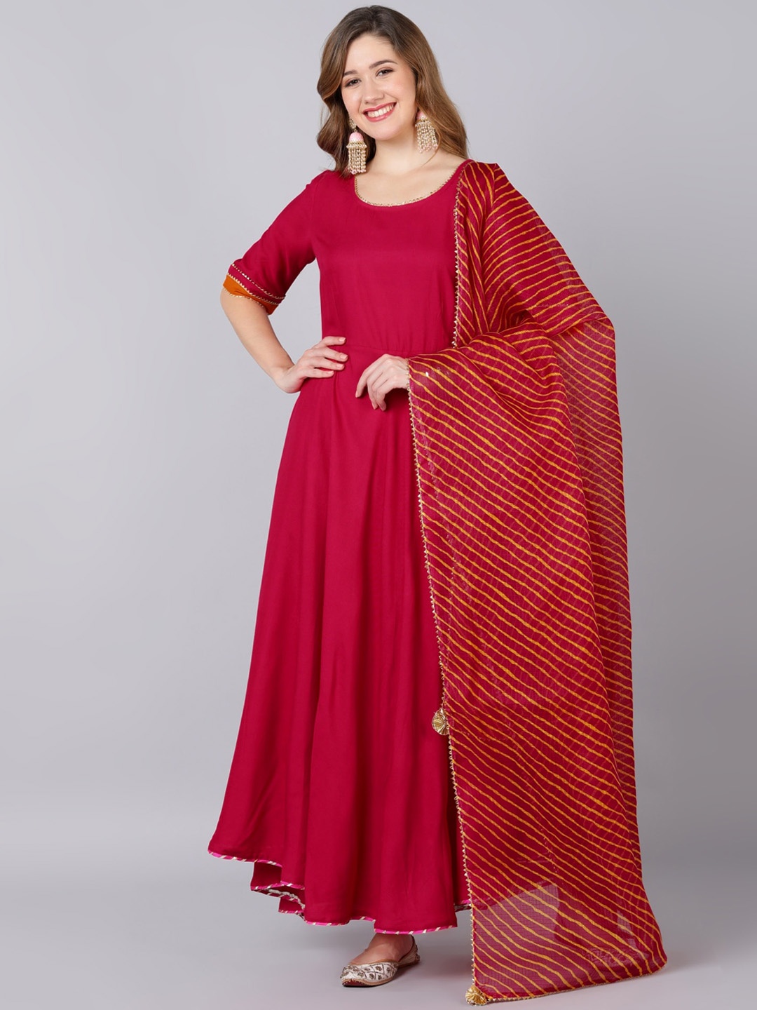 

Indi INSIDE Women Pink Solid Empire Kurta with Trousers & Leheriya Dupatta