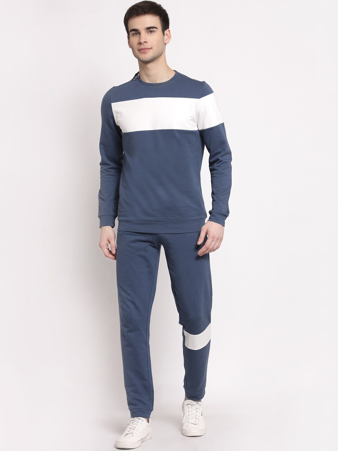 

YOONOY Men Blue Long Sleeves Colourblocked Organic Cotton Sweatshirt With Jogger