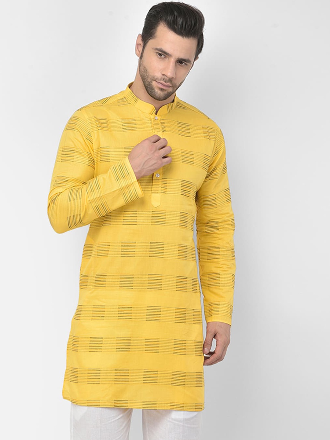 

DEYANN Men Yellow Checked Pure Cotton Mandarin Collar Straight Kurta