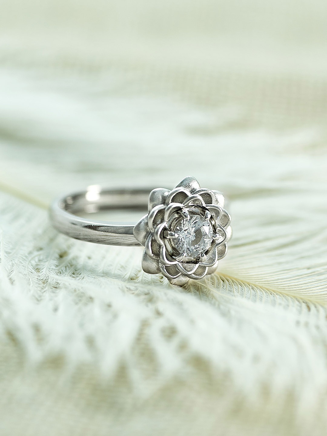 

SILBERRY 925 Sterling Silver & Rhodium-Plated Marigold Adjustable Ring