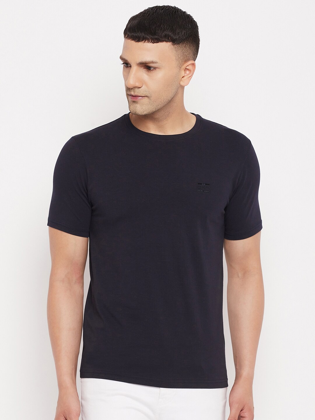 

Okane Men Navy Blue T-shirt