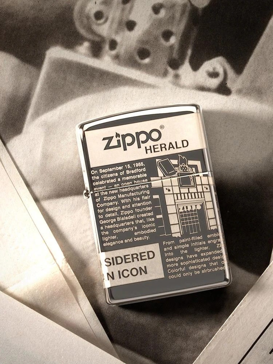 

Zippo Black Newsprint Design Pocket Windproof Lighter