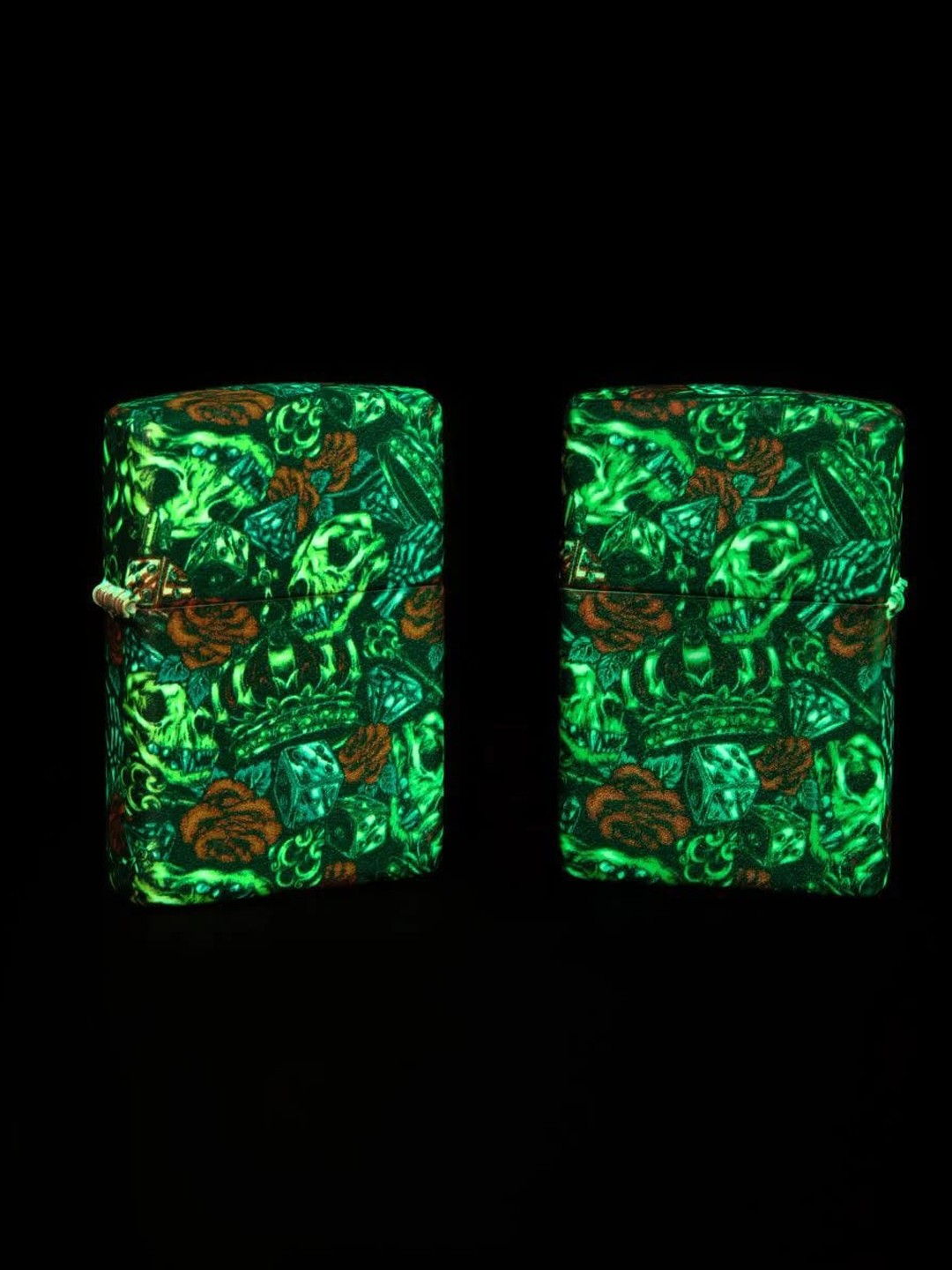 

Zippo Green & Red Skull Crown Design Printed Pocket Lighter