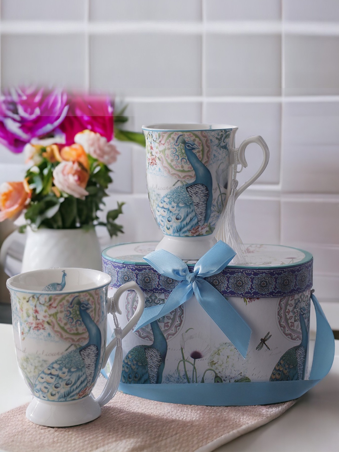 

A Vintage Affair- Home Decor Blue Solid Ceramic Glossy Cups