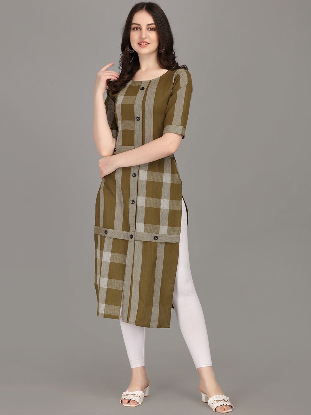 

Fashion Booms Women Multicoloured Keyhole Neck Thread Work Kurta, Multi