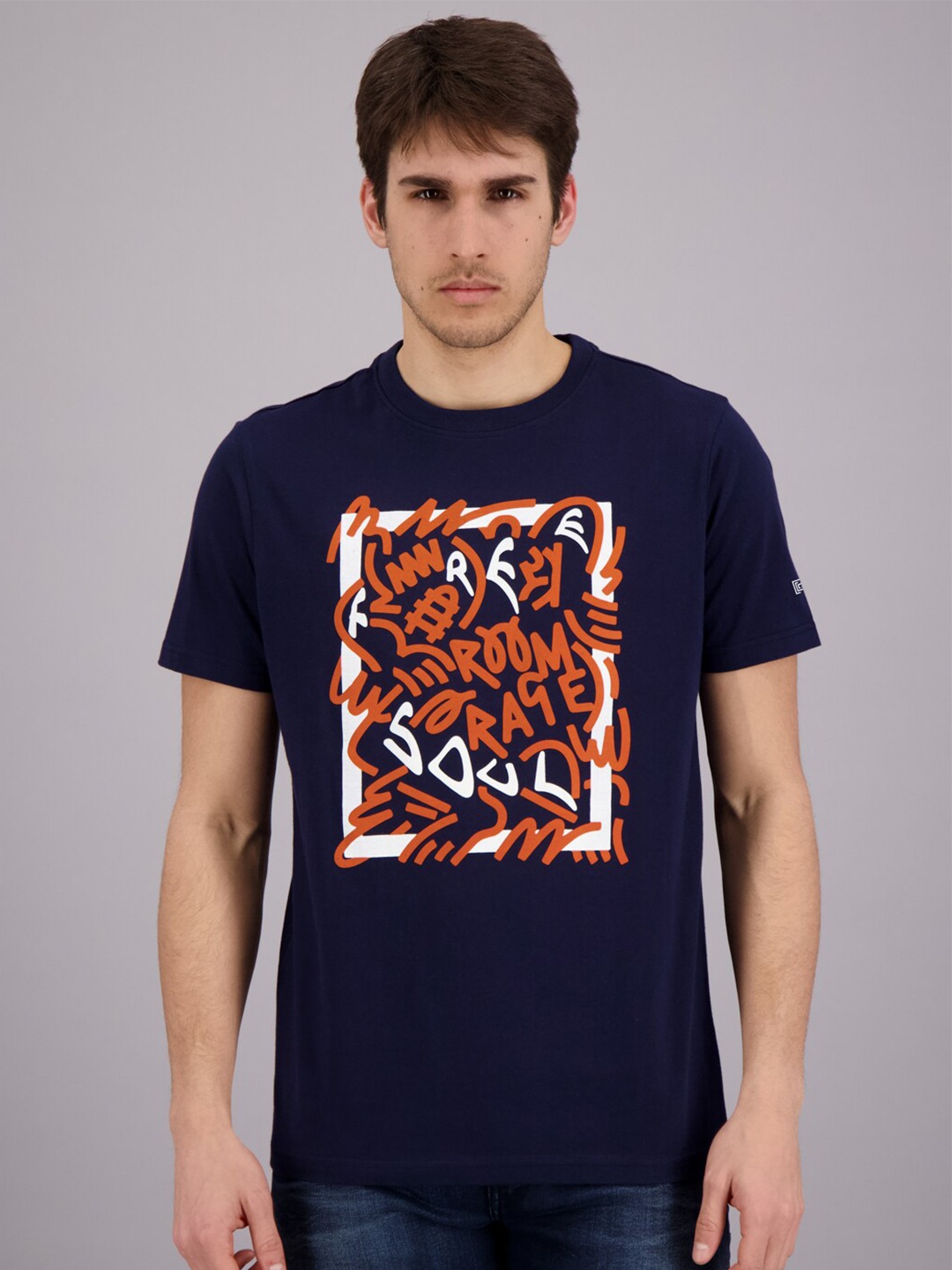 

FREESOUL Men Blue Typography Printed Pure Cotton T-shirt