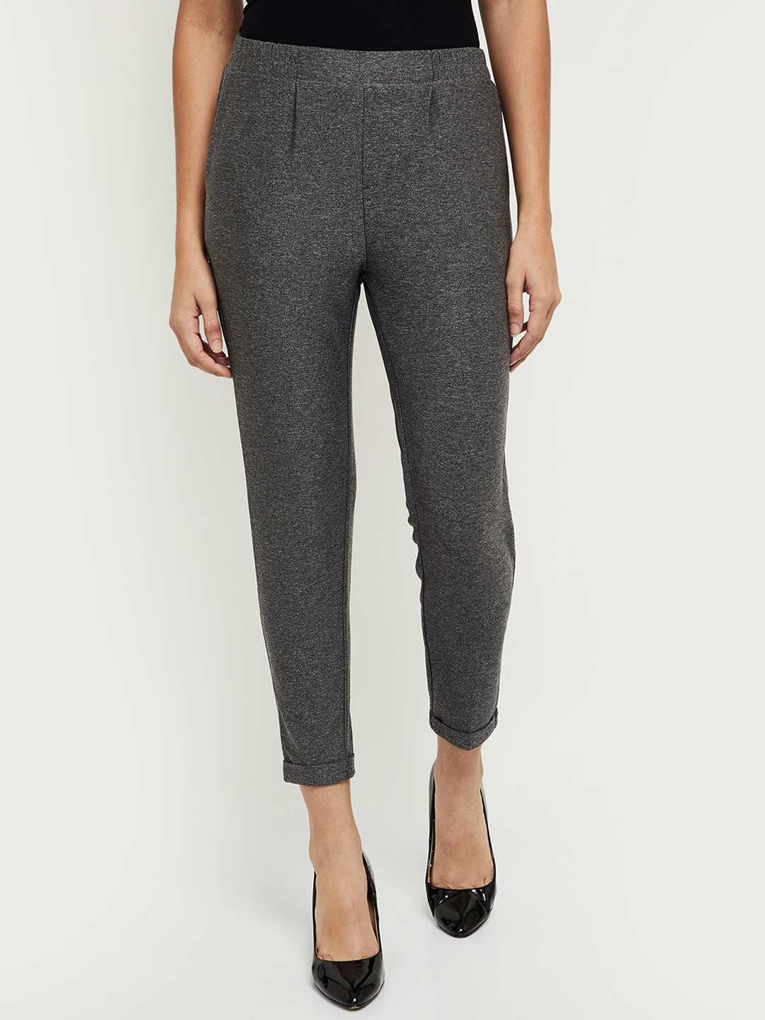 

max Women Charcoal Trousers