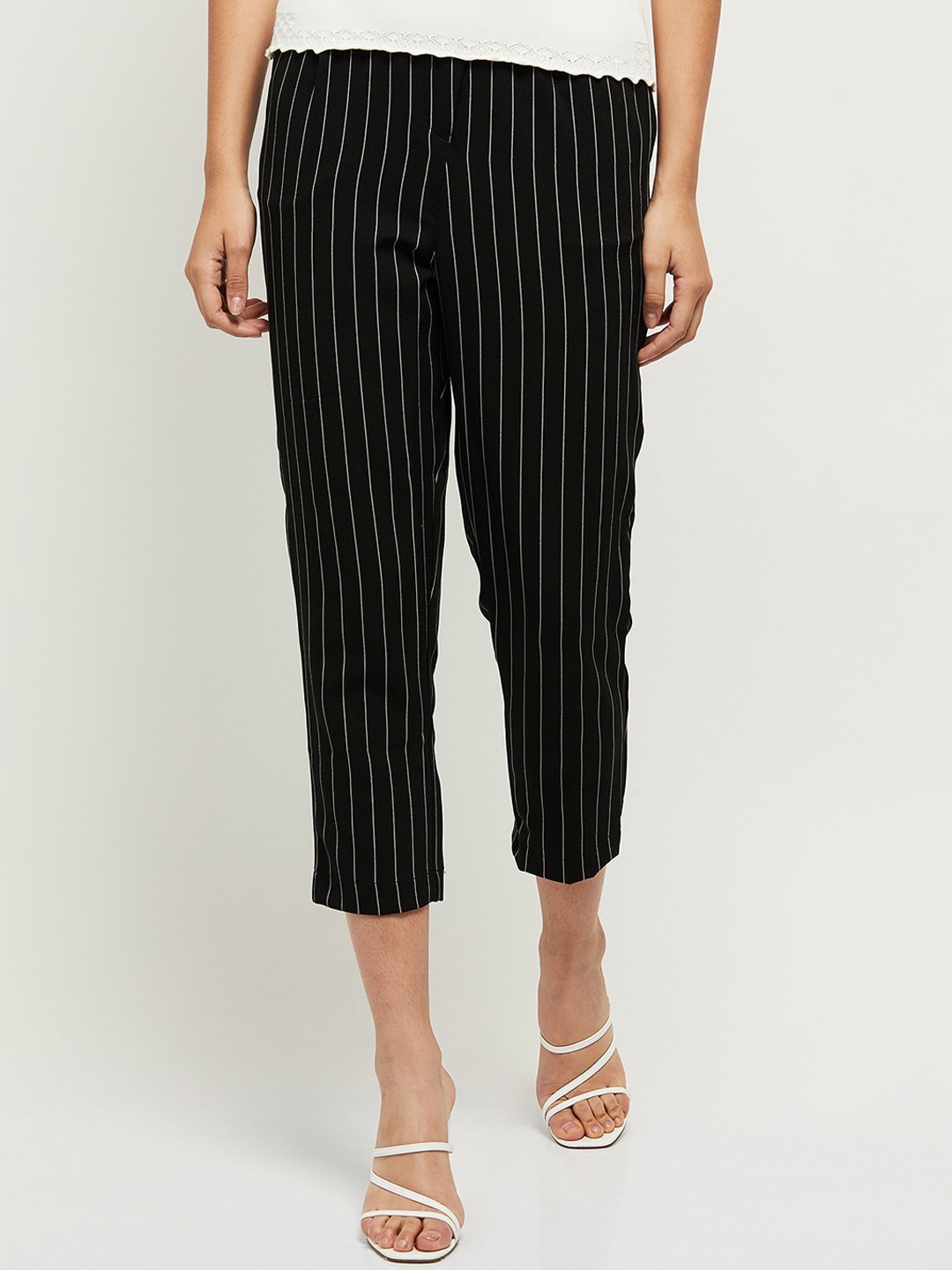 

max Women Black Striped Three-Fourth Length Trousers