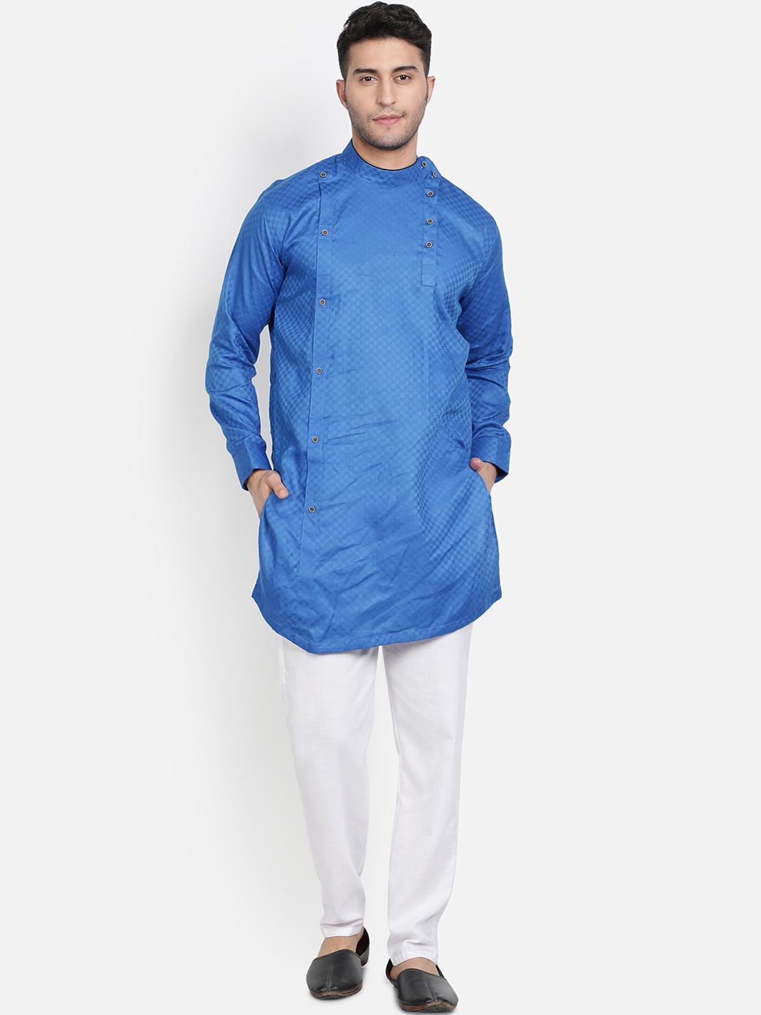 

Armaan Ethnic Men Blue Pure Cotton Kurta with Pyjamas
