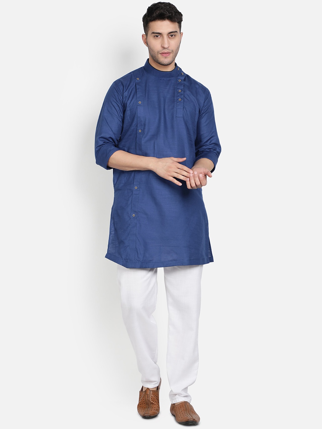 

Armaan Ethnic Men Blue Pure Cotton Kurta with Pyjama