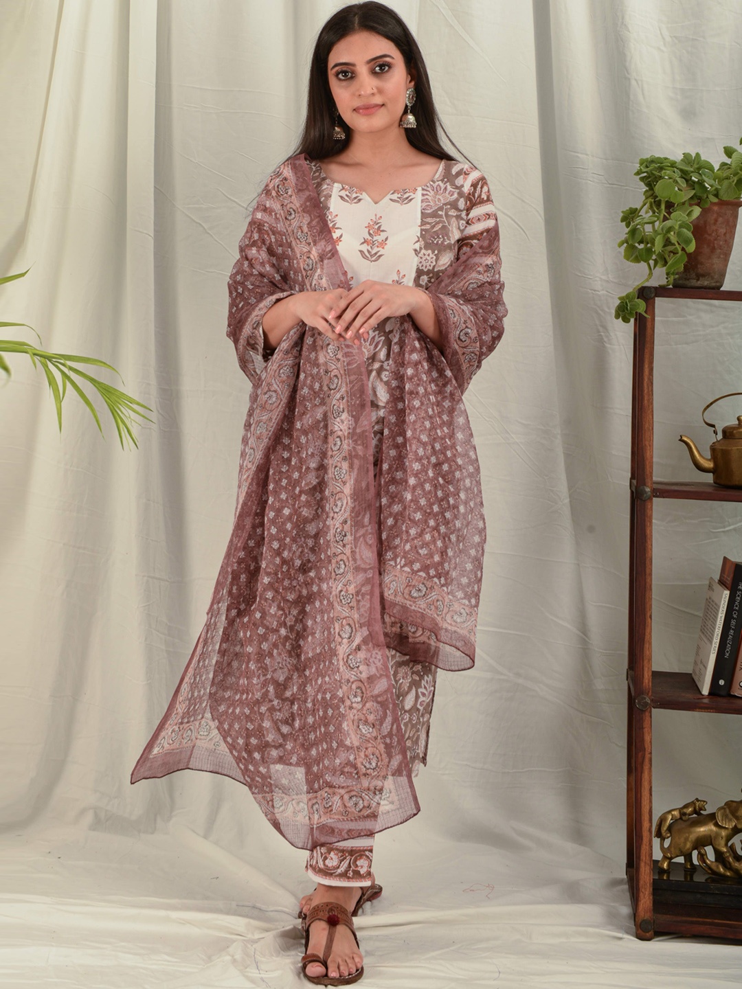 

House of Dhaaga Women Brown Floral Block Print Kurta