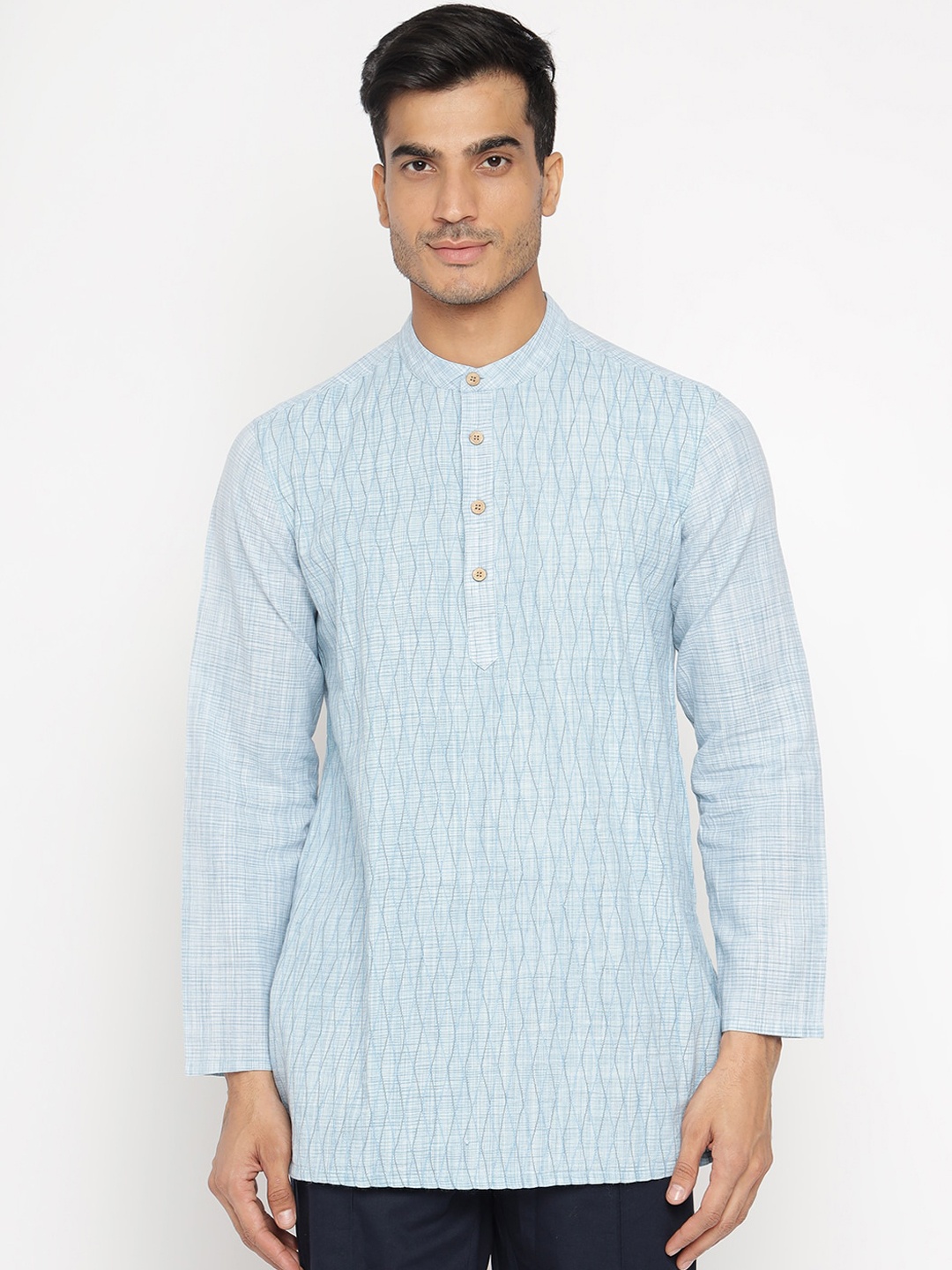 

Fabindia Men Blue Thread Work Kurta